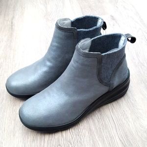 Jambu Ember Boots Brand New